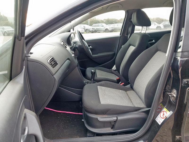 2011 VOLKSWAGEN POLO S