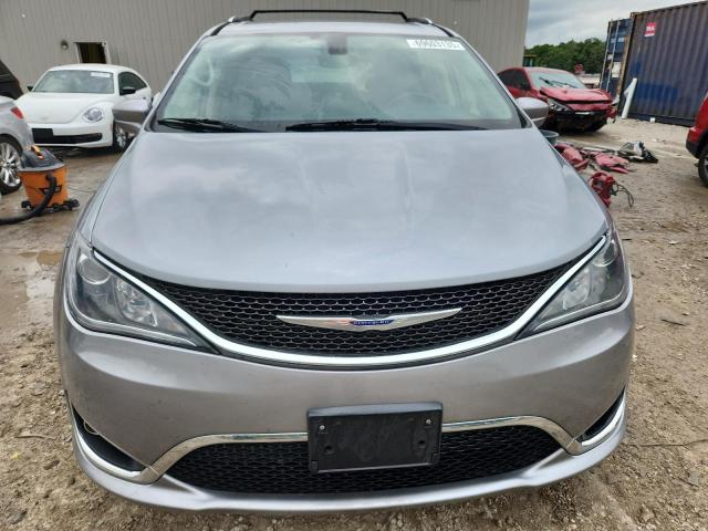  CHRYSLER PACIFICA 2019 Srebrny