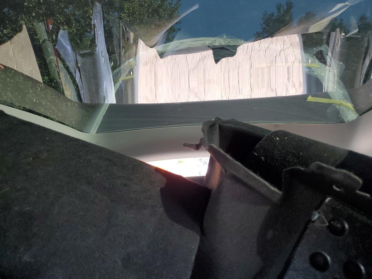 2024 Tesla Model Y VIN: 7SAYGDEE1RA251053 Lot: 66946865