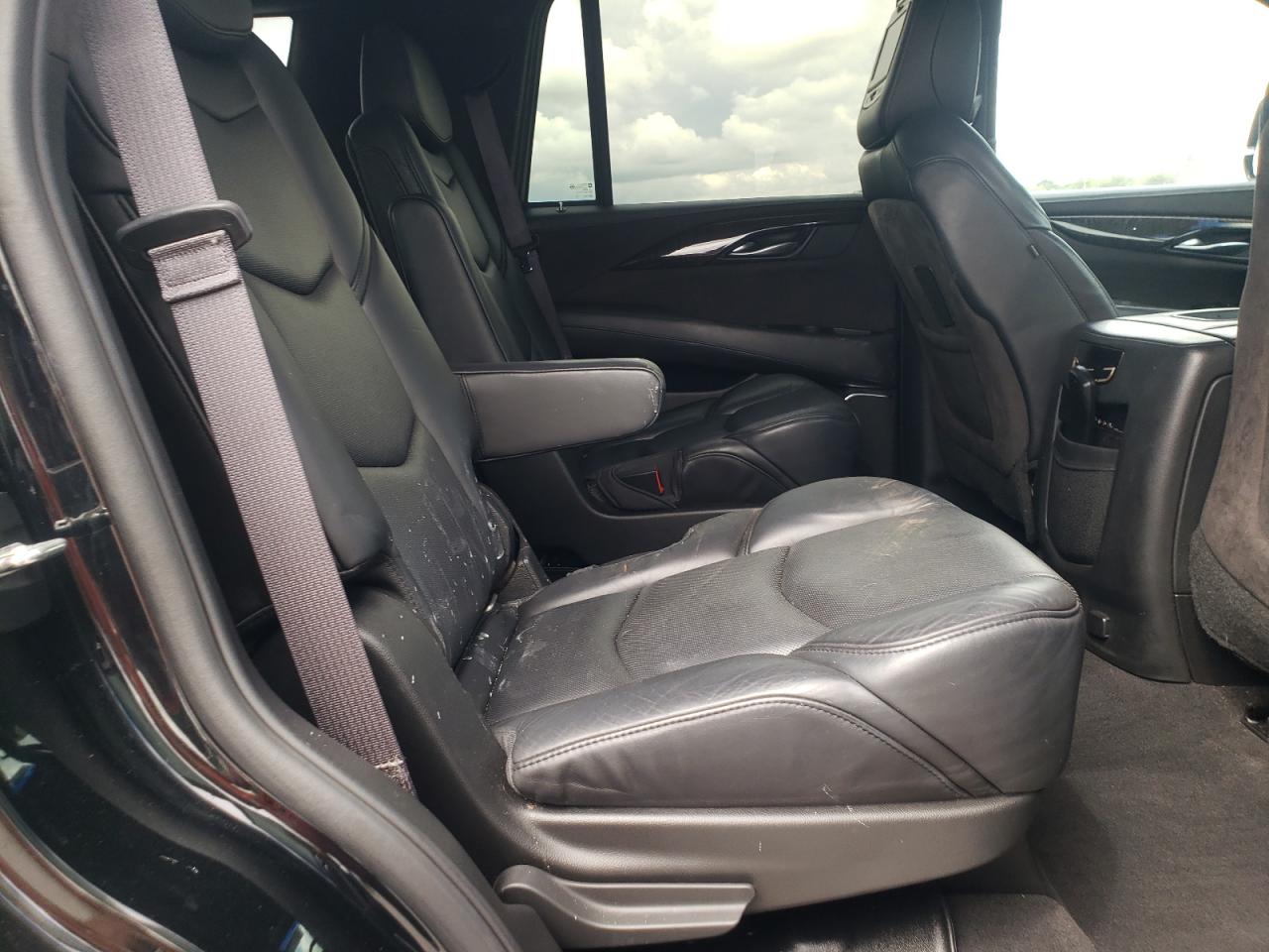 2015 Cadillac Escalade Platinum VIN: 1GYS4PKJ8FR723119 Lot: 68554855