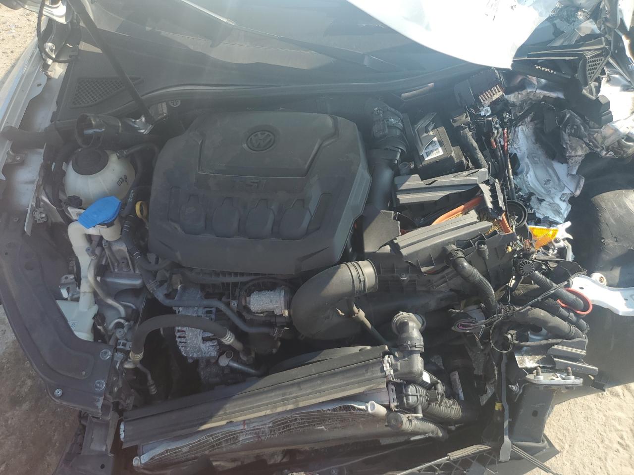 2018 Volkswagen Passat Se VIN: 1VWBA7A33JC027195 Lot: 69413895