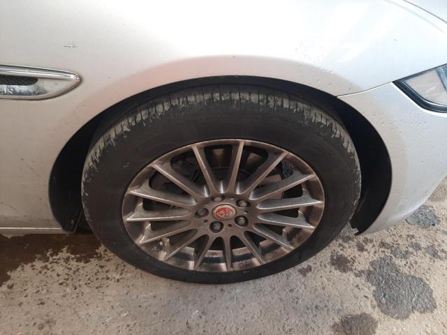 2015 JAGUAR XE PRESTIG