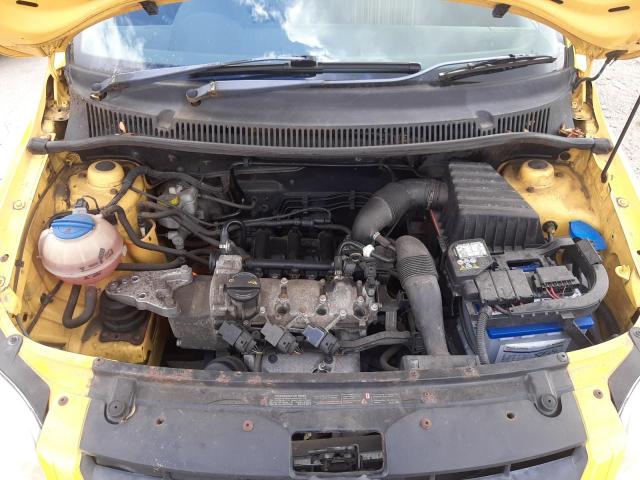 2010 VOLKSWAGEN URBAN FOX