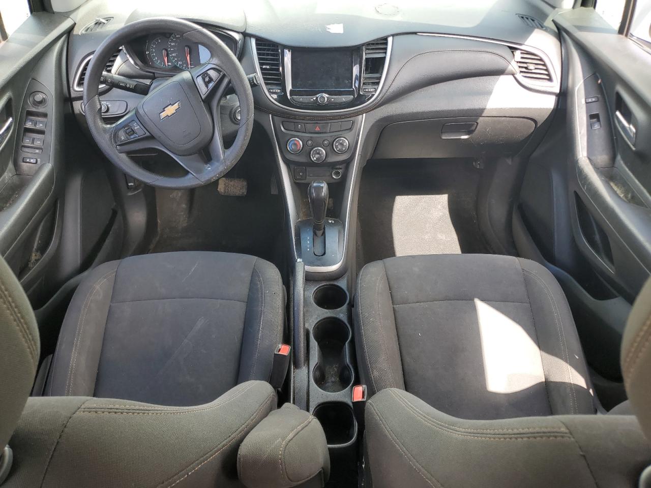 2021 Chevrolet Trax Ls VIN: KL7CJKSB5MB318191 Lot: 70303135