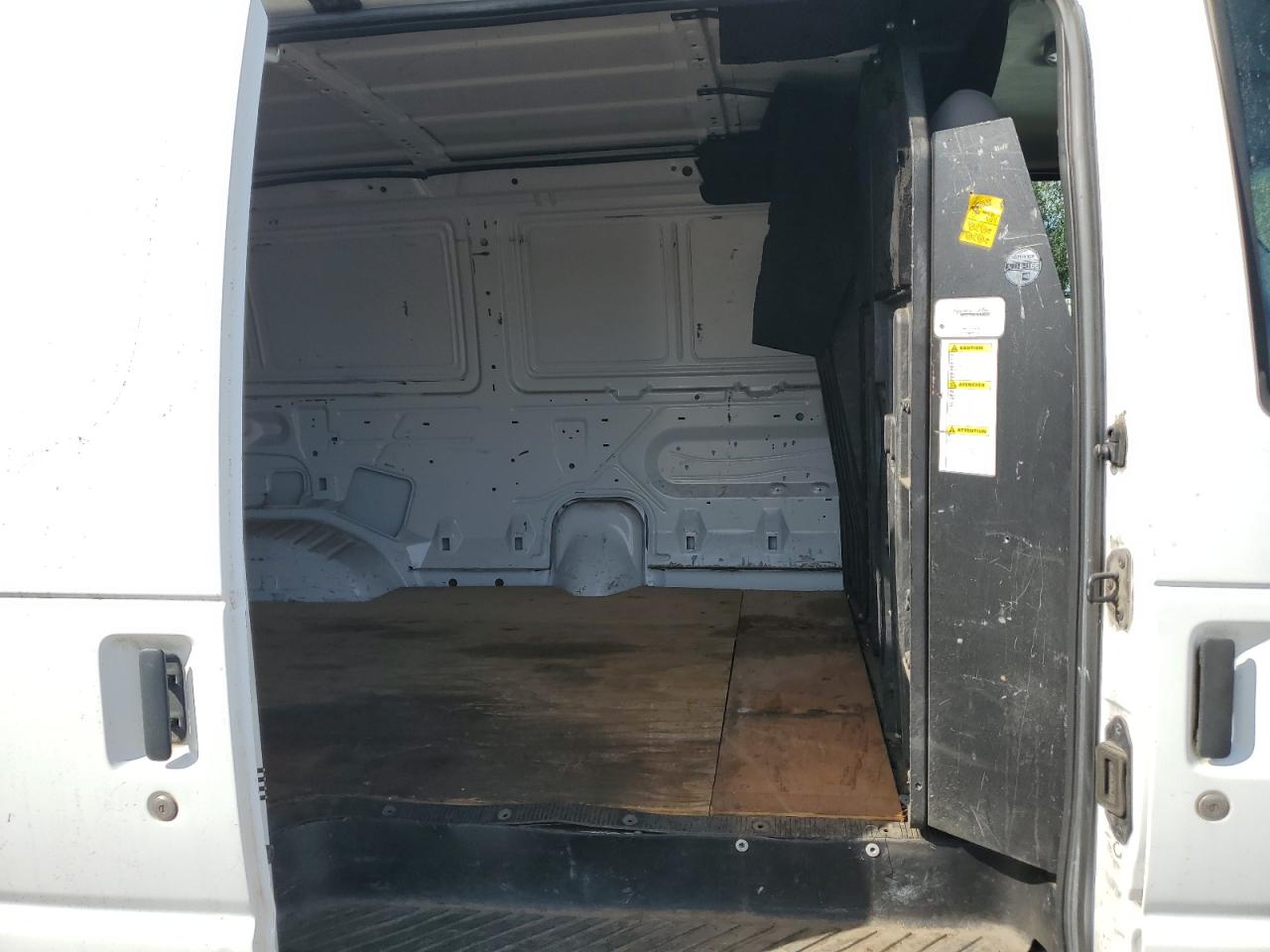 1FTNE2EL3BDB40173 2011 Ford Econoline E250 Van