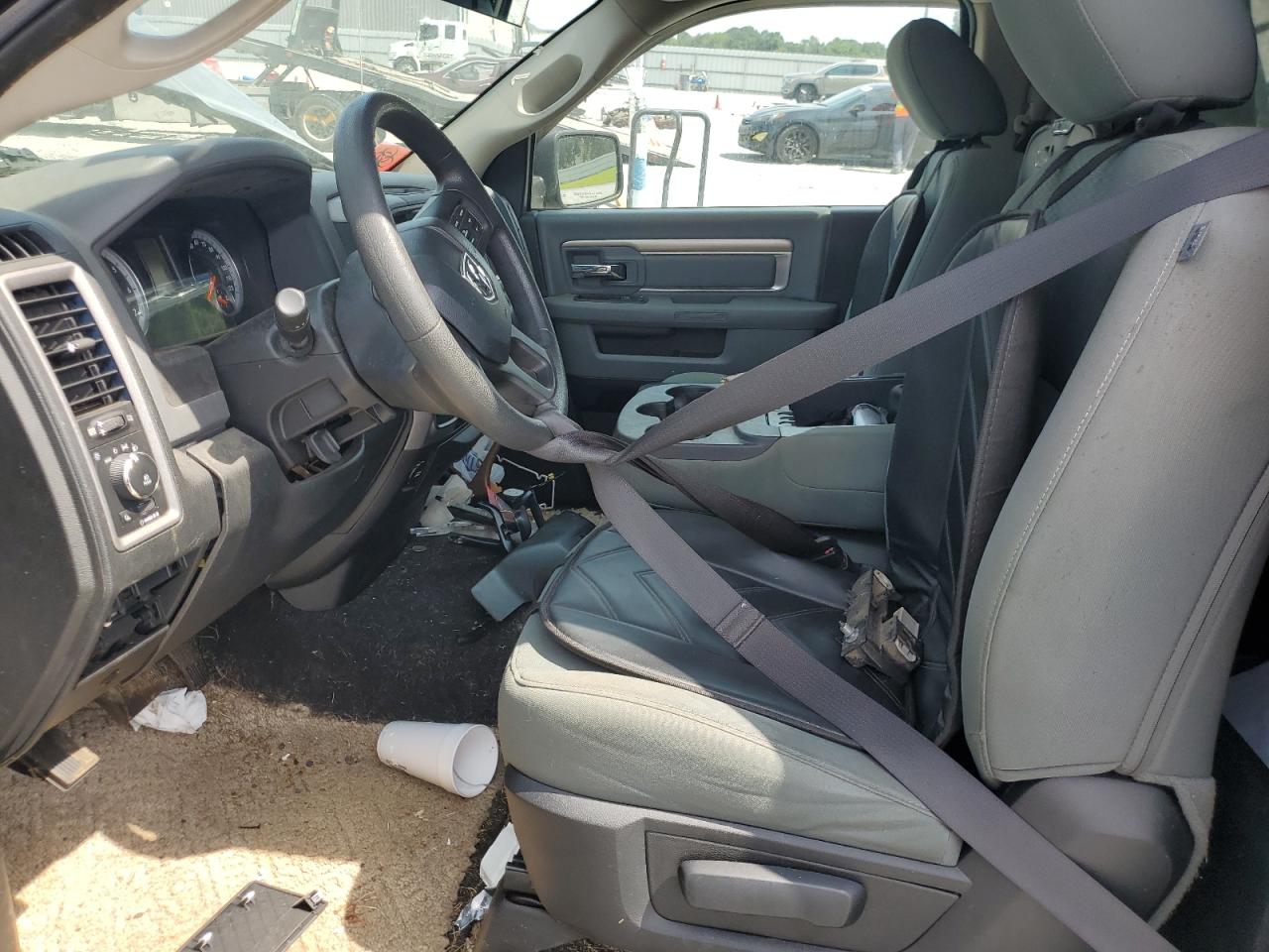 2015 Ram 1500 St VIN: 3C6JR6ATXFG698733 Lot: 70468405