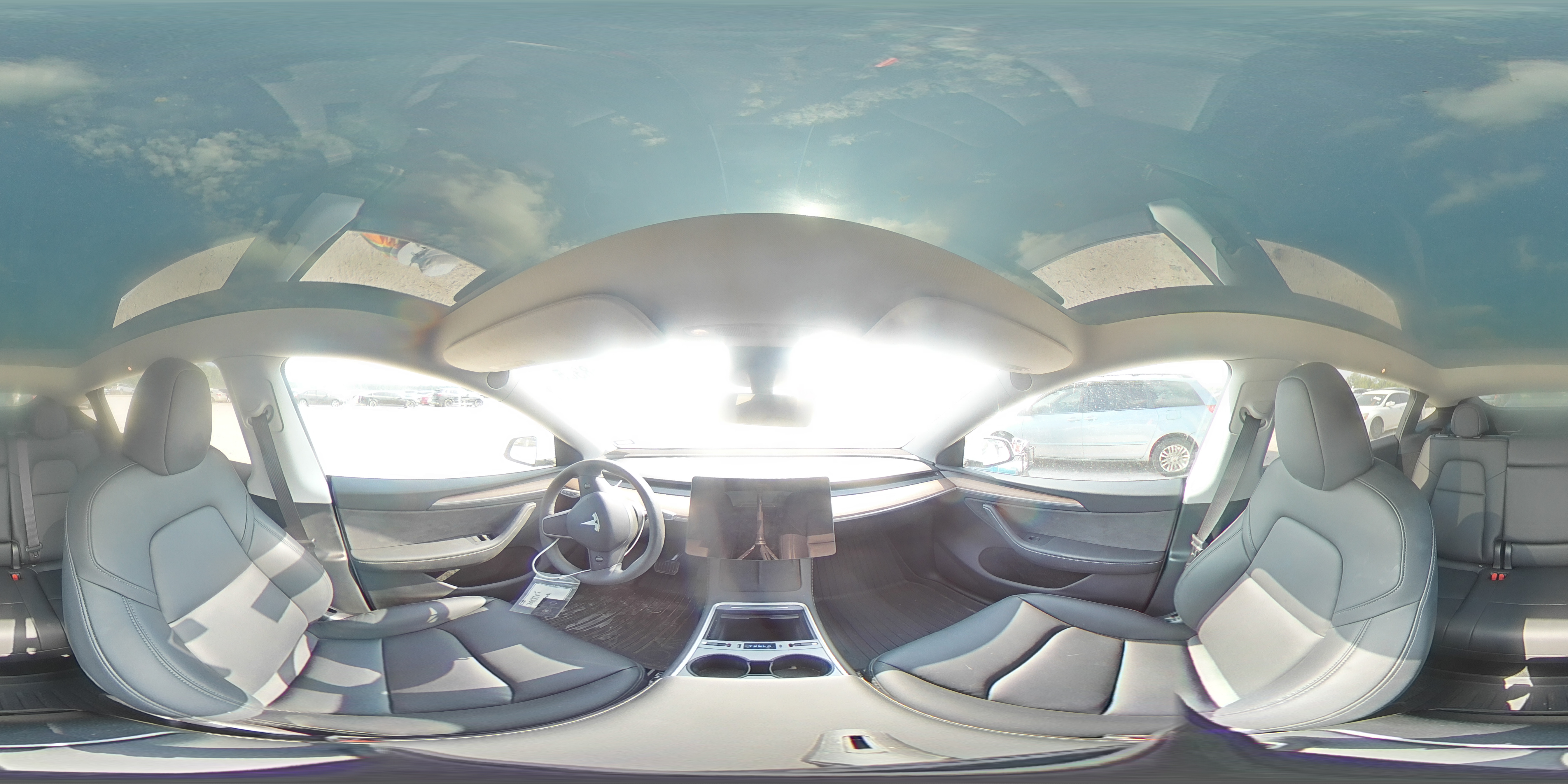 2024 Tesla Model Y VIN: 7SAYGDED8RA307898 Lot: 70358305