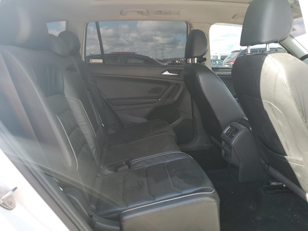 2018 Volkswagen Tiguan Sel Premium VIN: 3VV4B7AX3JM007282 Lot: 68905695