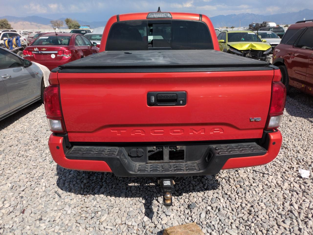 2017 Toyota Tacoma Double Cab VIN: 3TMCZ5AN9HM055937 Lot: 68138865