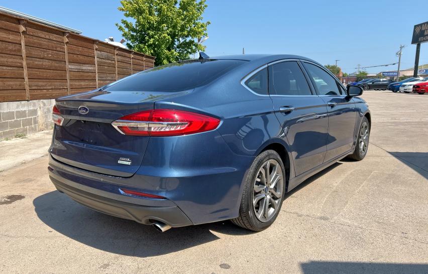  FORD FUSION 2019 Granatowy