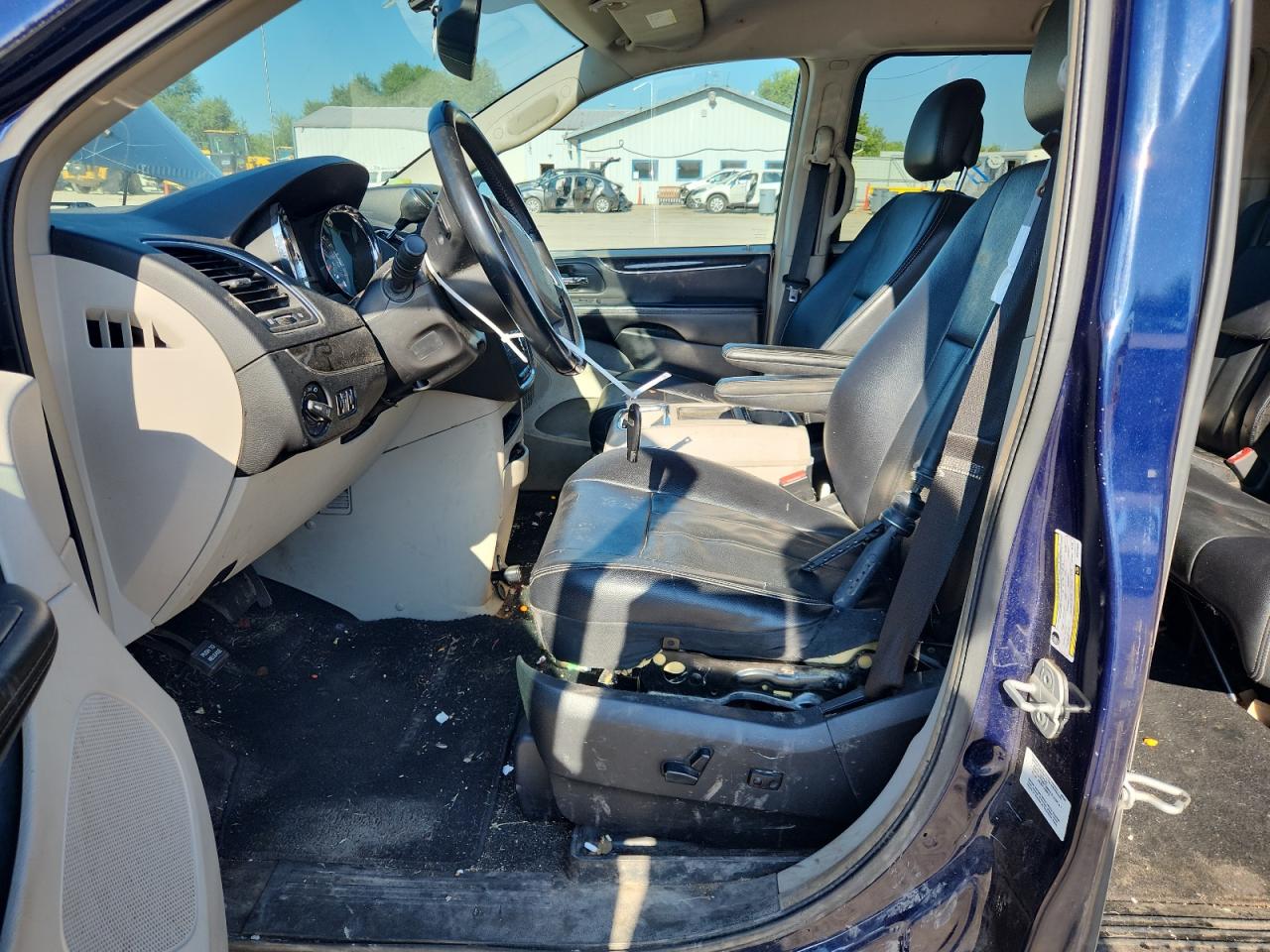 2013 Chrysler Town & Country Touring VIN: 2C4RC1BG9DR573604 Lot: 69579475