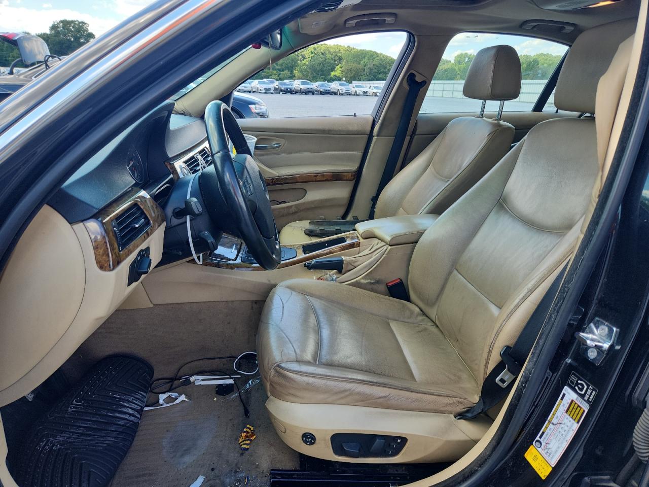 2006 BMW 330 I VIN: WBAVB33586KS33012 Lot: 70631675