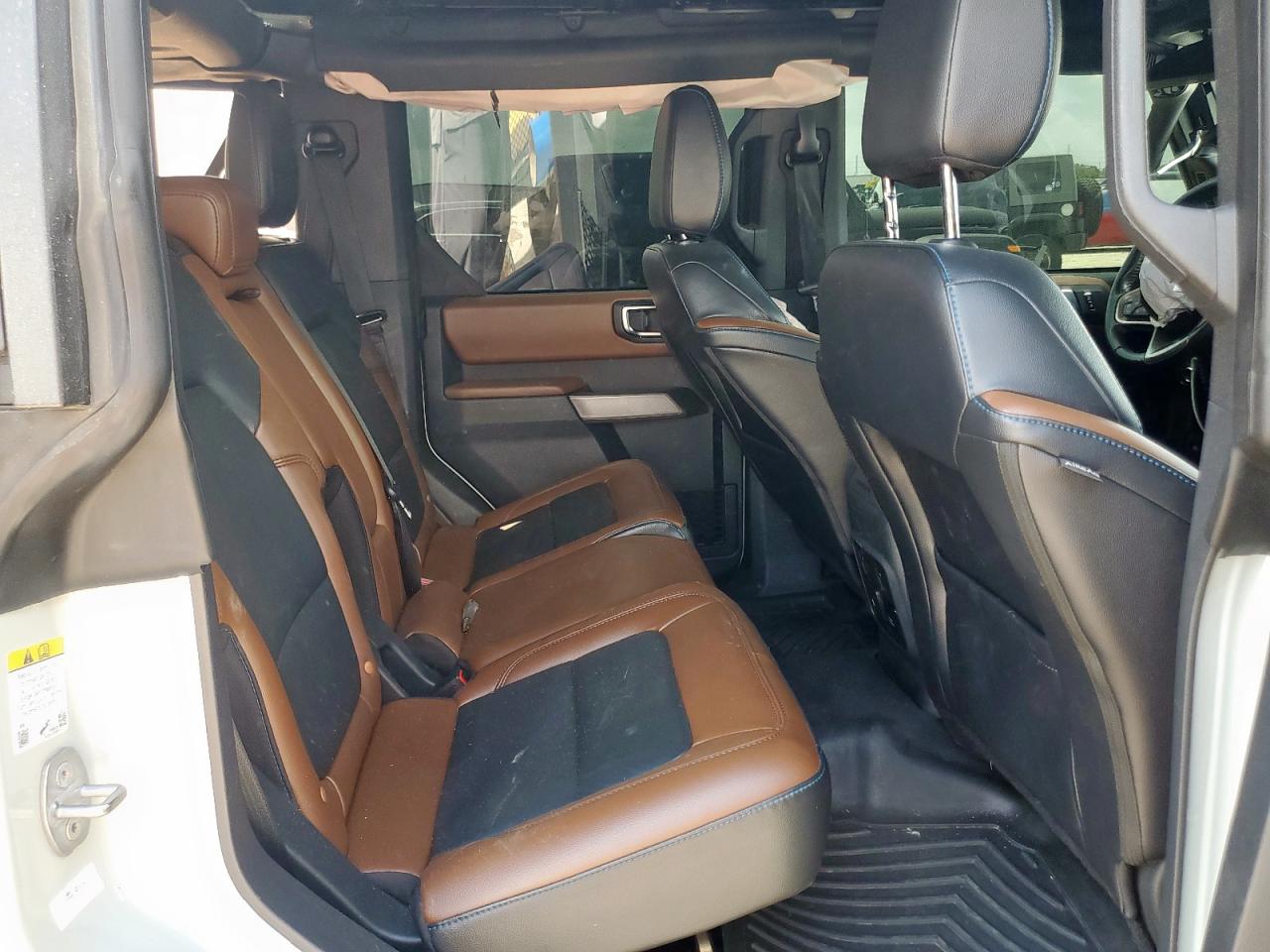 2022 Ford Bronco Base VIN: 1FMDE5DH4NLB78821 Lot: 68929445