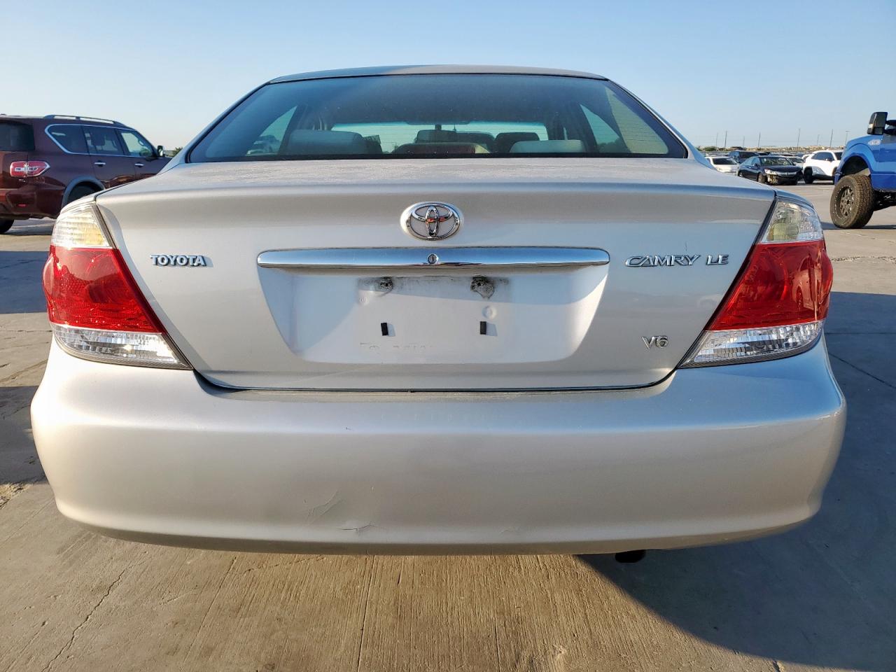 2005 Toyota Camry Le VIN: 4T1BF32K75U104410 Lot: 69012955