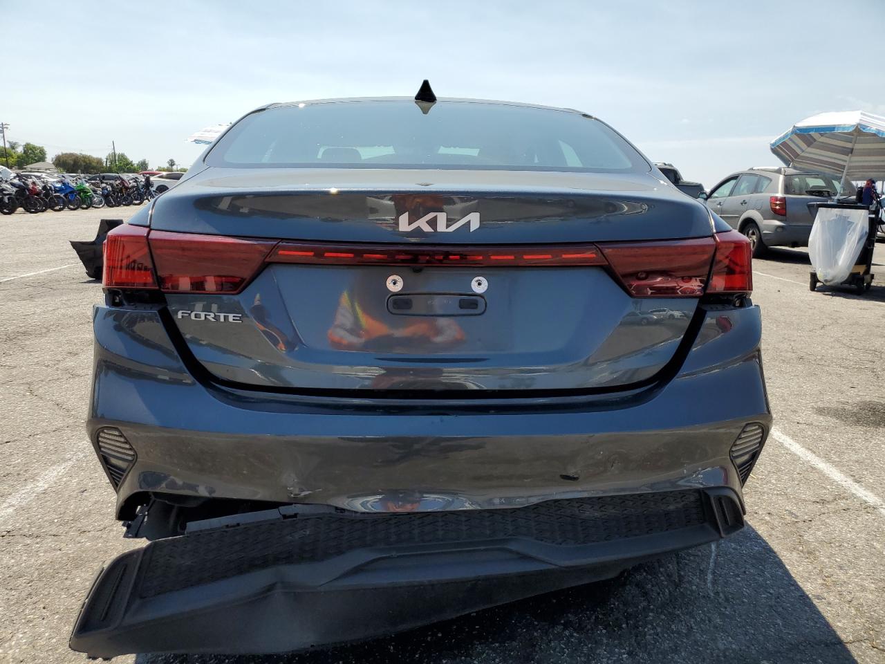 3KPF24AD8NE427129 2022 Kia Forte Fe