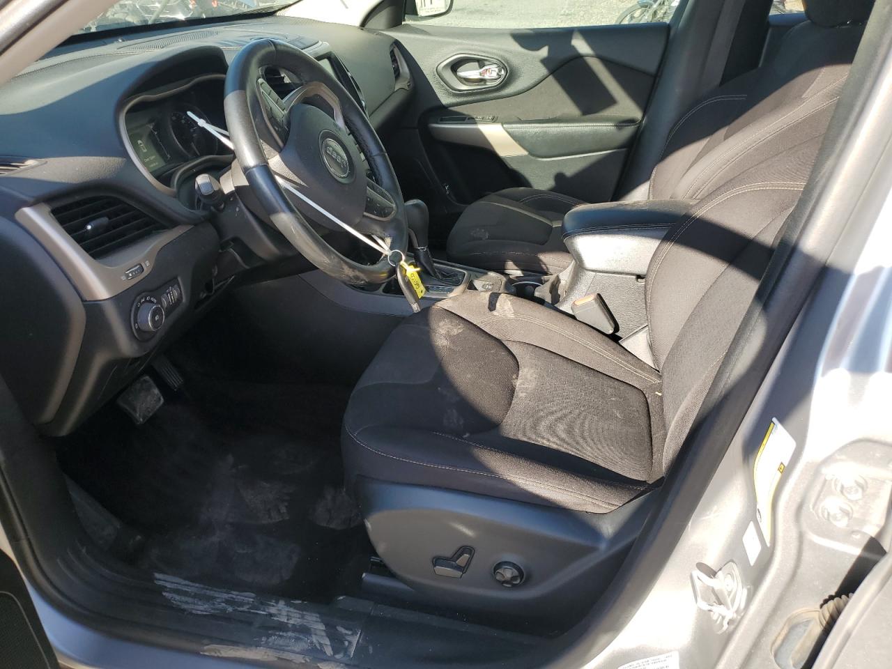 2017 Jeep Cherokee Latitude VIN: 1C4PJLCS9HW644535 Lot: 67018305