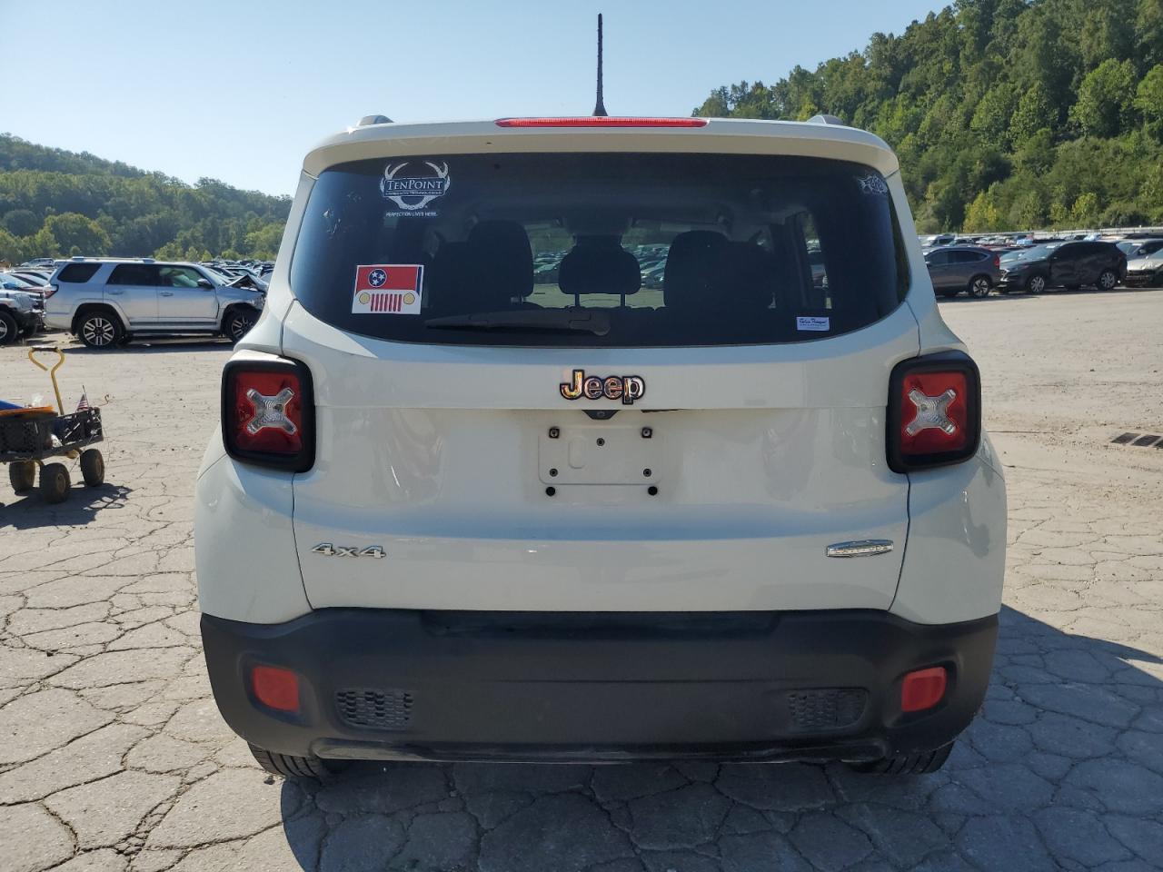 2017 Jeep Renegade Latitude VIN: ZACCJBBBXHPG56586 Lot: 69403005