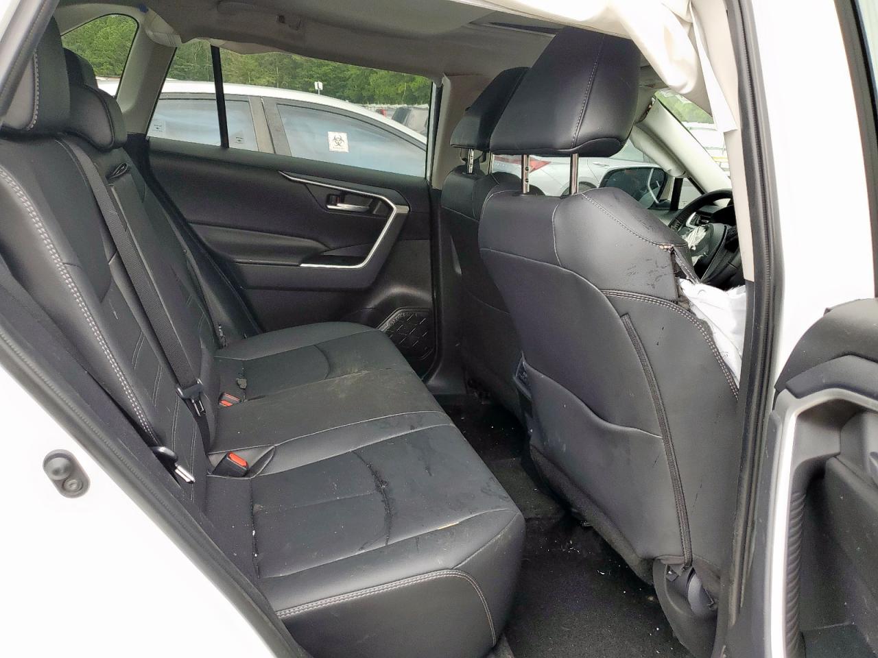 2024 Toyota Rav4 Xle Premium VIN: 2T3C1RFVXRW352383 Lot: 68303235