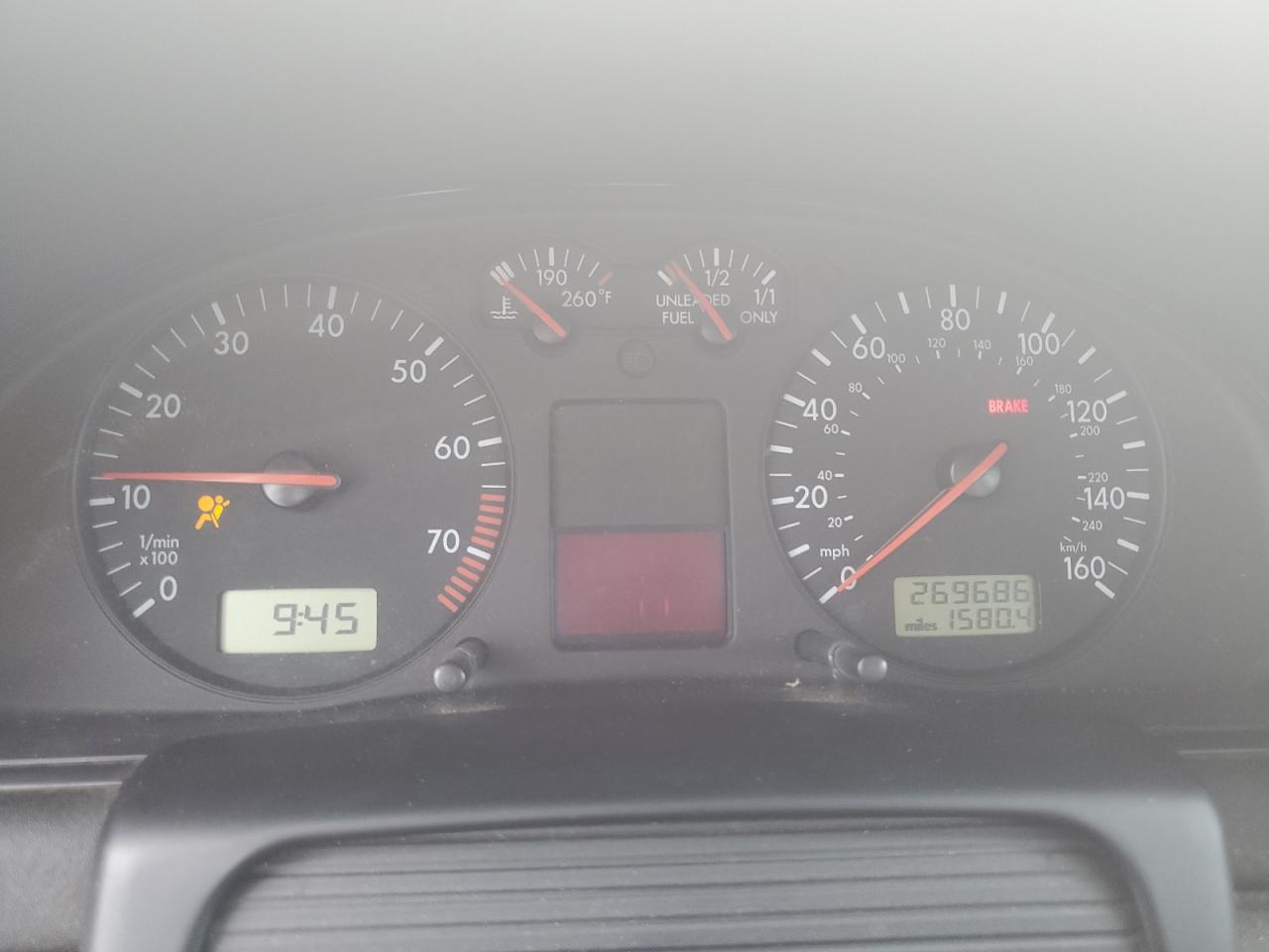 2000 Volkswagen Passat Gls VIN: WVWNA23B9YE120891 Lot: 70514105