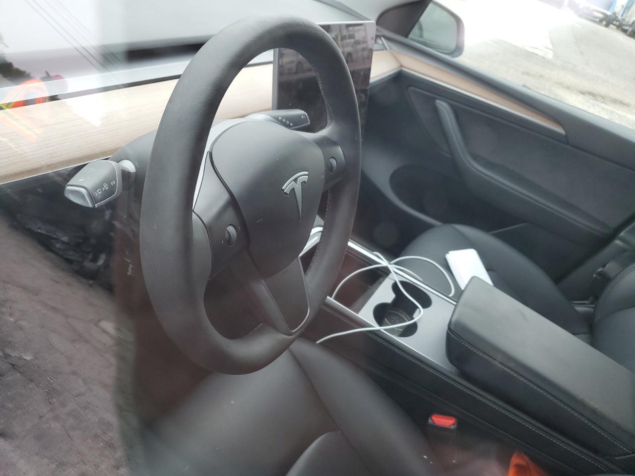 2023 Tesla Model Y VIN: 7SAYGDEE2PF941250 Lot: 69070085