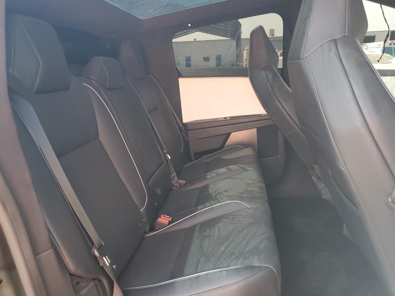 2024 Tesla Cybertruck VIN: 7G2CEHED7RA001681 Lot: 67993805