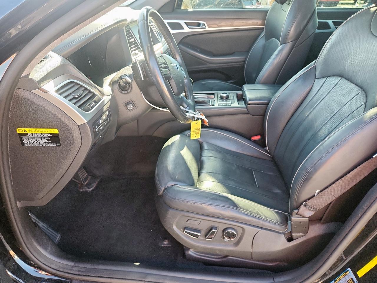 2015 Hyundai Genesis 3.8L VIN: KMHGN4JE0FU088661 Lot: 69139555