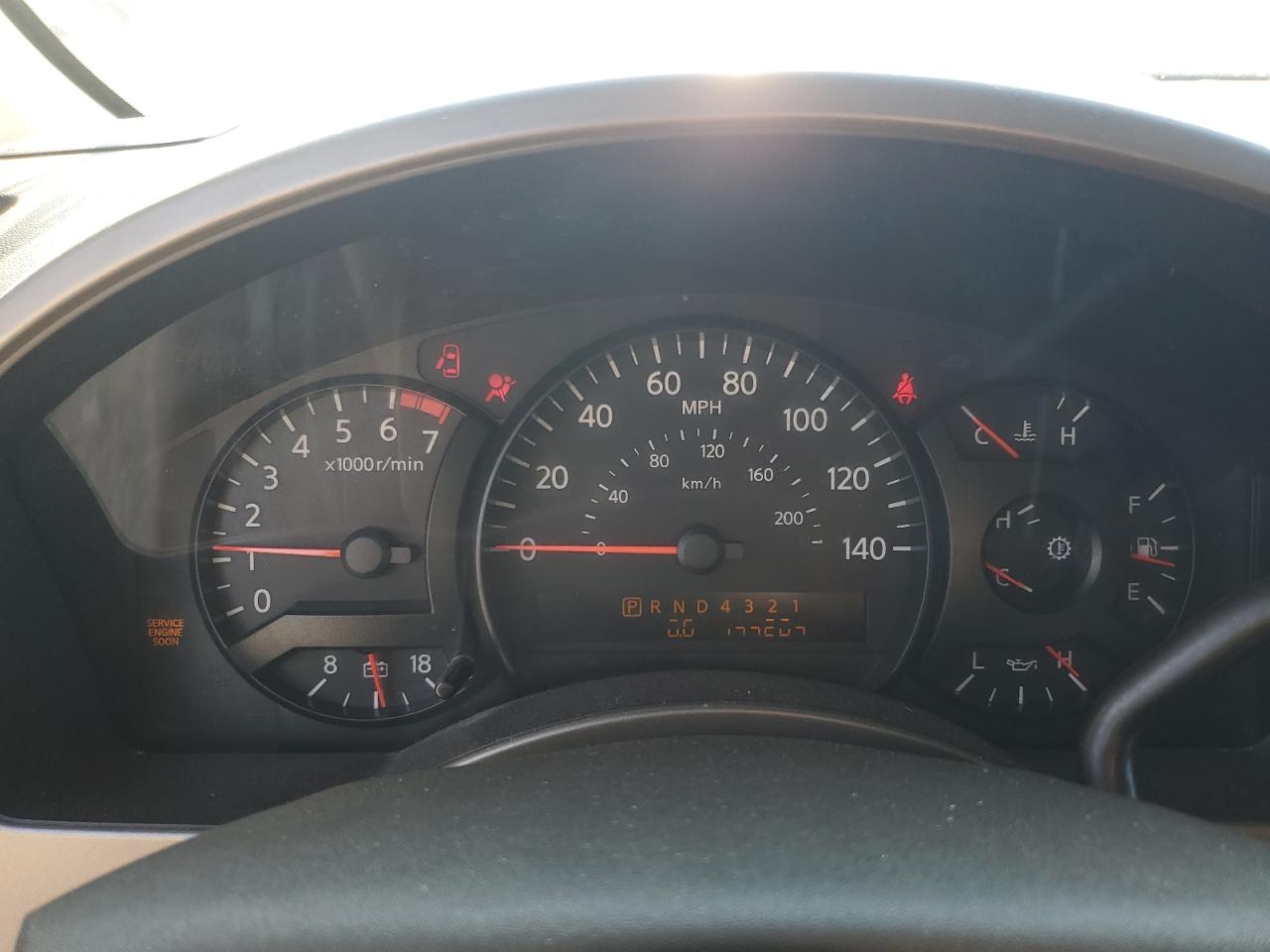 1N6AA06A54N572351 2004 Nissan Titan Xe