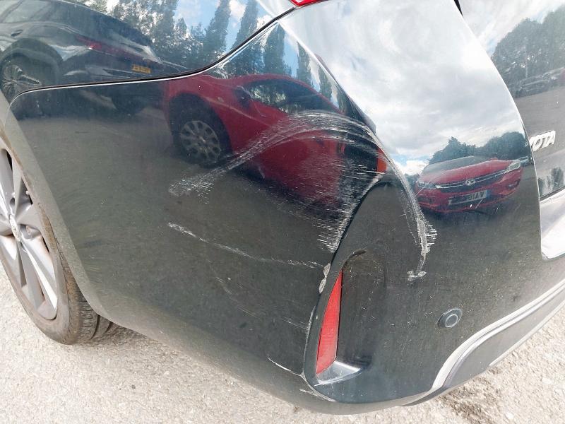 2015 TOYOTA AURIS EXCEL