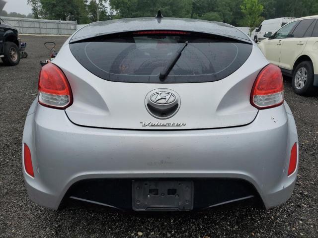 Coupet HYUNDAI VELOSTER 2012 Silver