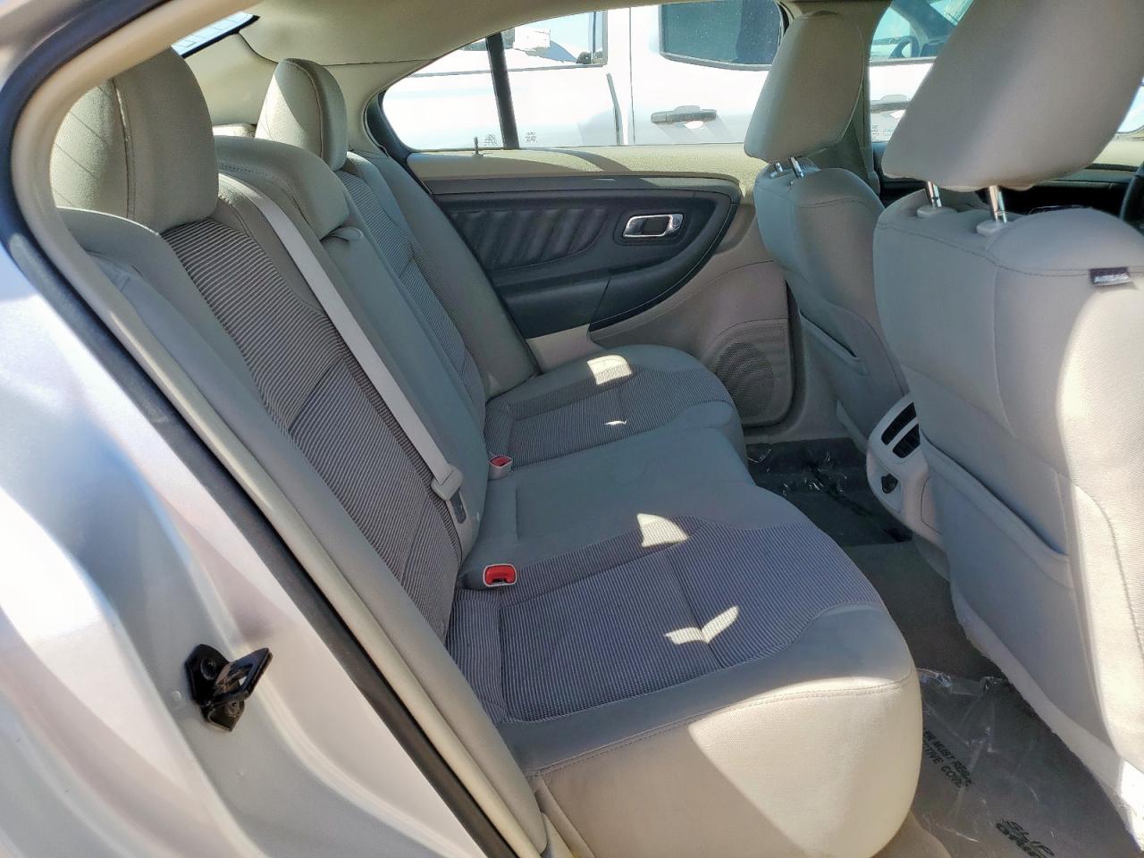 2010 Ford Taurus Sel VIN: 1FAHP2EW3AG102365 Lot: 69874845