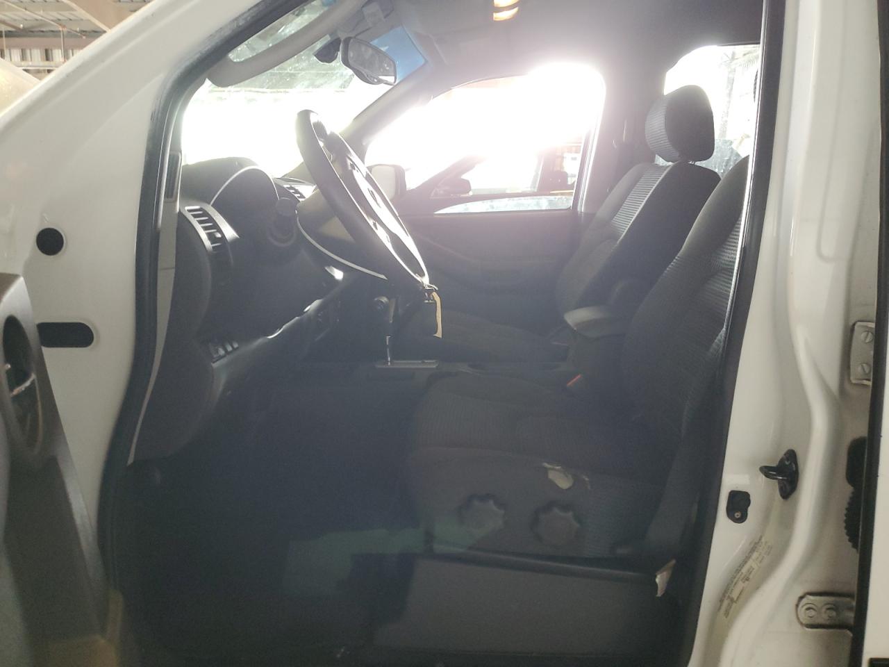 2005 Nissan Xterra Off Road VIN: 5N1AN08W75C635944 Lot: 69887015