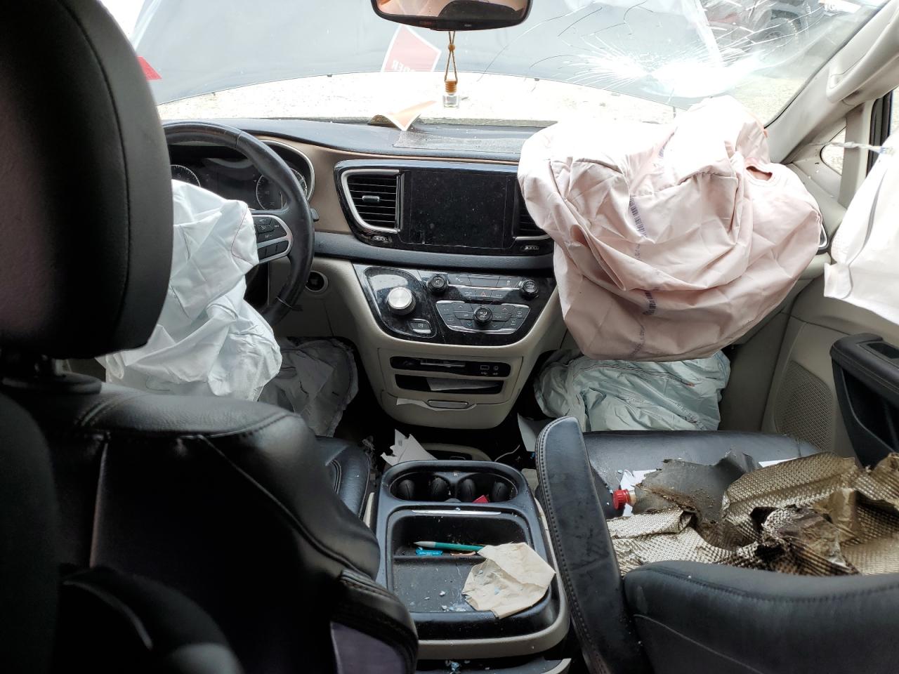 2017 Chrysler Pacifica Touring L VIN: 2C4RC1BG7HR501810 Lot: 69859395