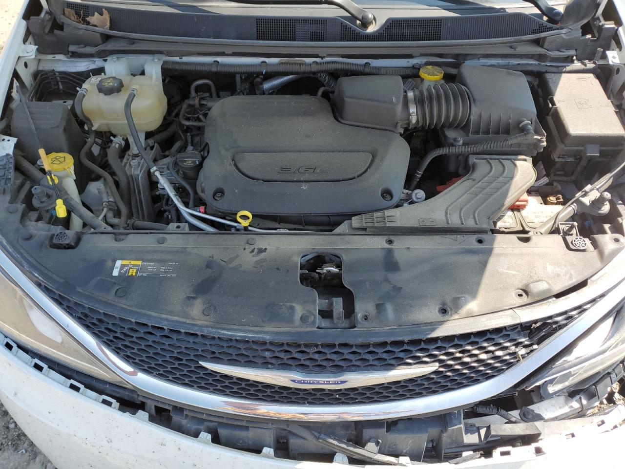 2020 Chrysler Pacifica Touring L VIN: 2C4RC1BG0LR285677 Lot: 68202755