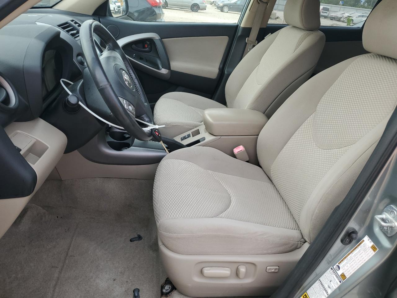 2008 Toyota Rav4 Limited VIN: JTMBK31V186029398 Lot: 70654075