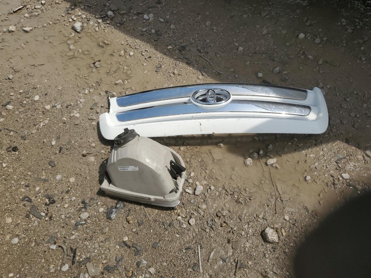 2004 Toyota Tundra Double Cab Sr5 VIN: 5TBDT44164S434597 Lot: 68306725