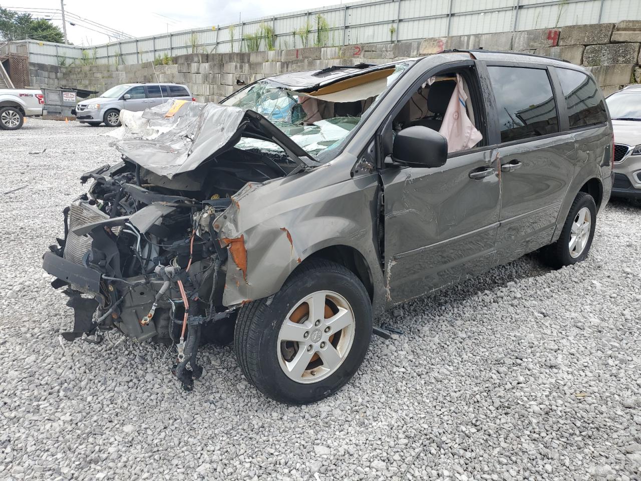 2010 Dodge Grand Caravan Hero grey van gas 2D4RN3D15AR453151 photo #1