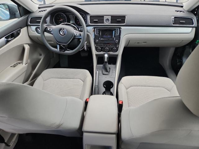  VOLKSWAGEN PASSAT 2017 Серый