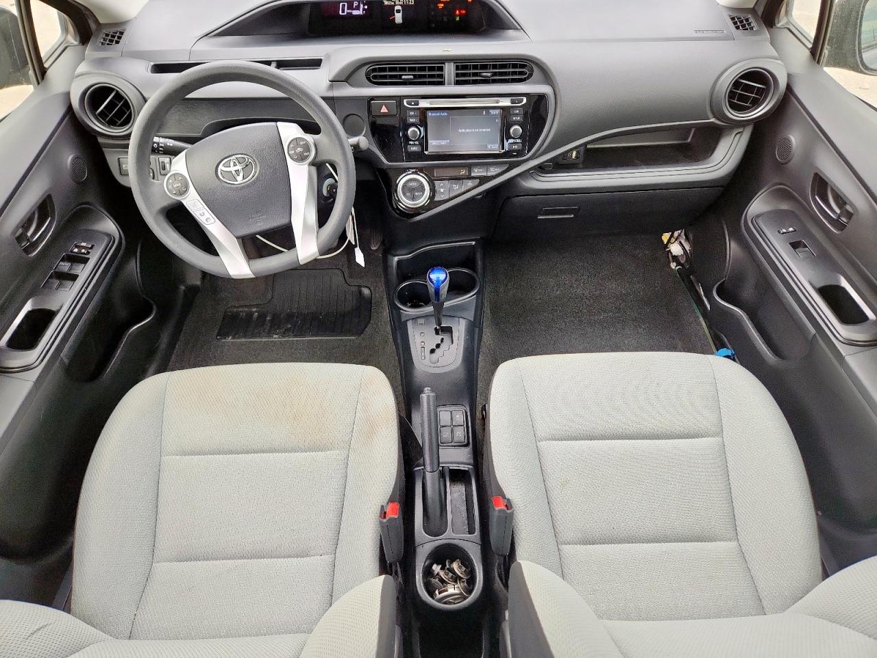 2017 Toyota Prius C VIN: JTDKDTB3XH1597640 Lot: 69934515