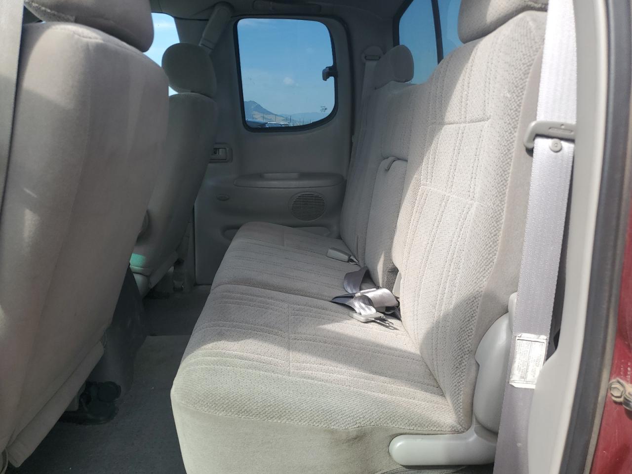 2002 Toyota Tundra Access Cab VIN: 5TBBT44122S281253 Lot: 70680735