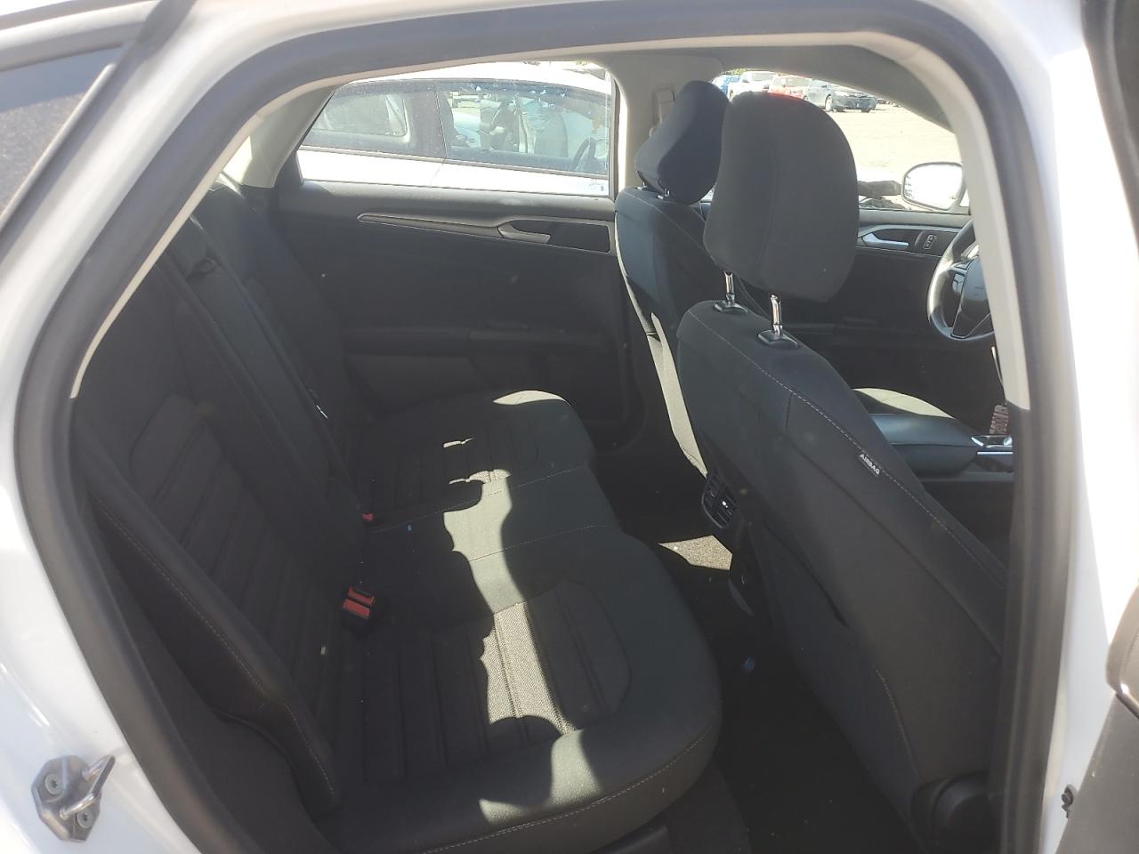 2020 Ford Fusion Se VIN: 3FA6P0LUXLR232944 Lot: 66993695