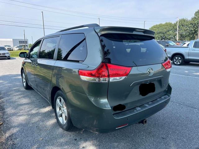 2012 TOYOTA SIENNA LE