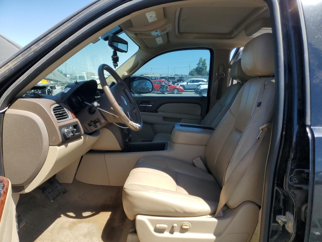 2010 Chevrolet Tahoe C1500 Lt VIN: 1GNUCBE02AR186268 Lot: 68532185