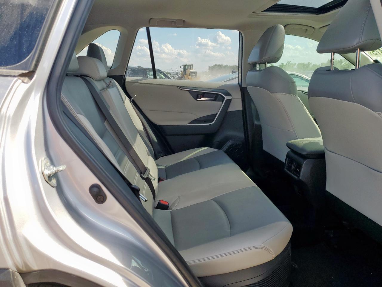 2022 Toyota Rav4 Xle Premium VIN: JTMB6RFV9ND063659 Lot: 68107475