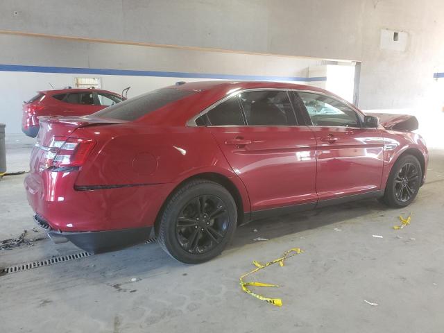  FORD TAURUS 2018 Красный