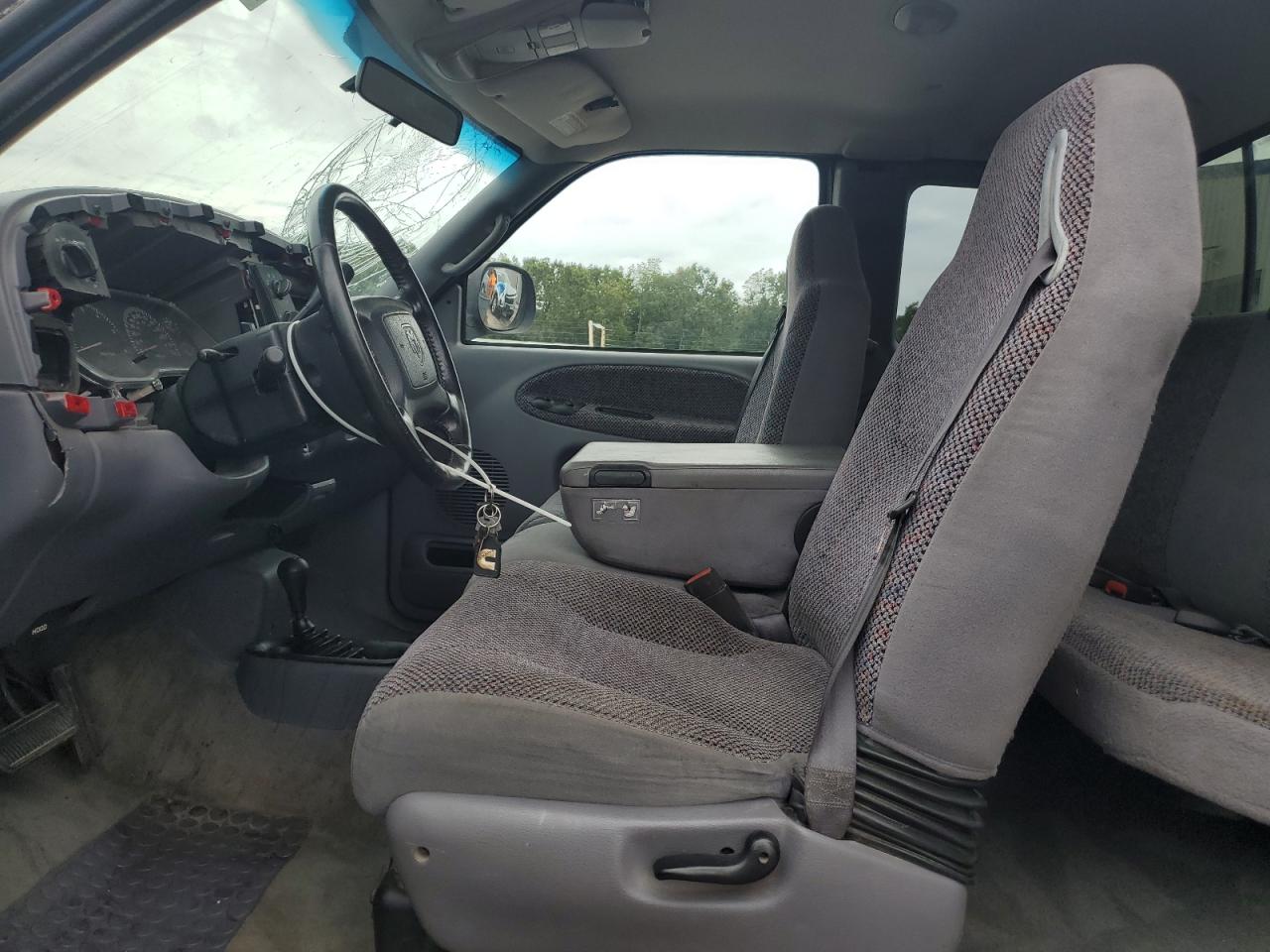 2002 Dodge Ram 2500 VIN: 3B7KF23Z22M304234 Lot: 70208915