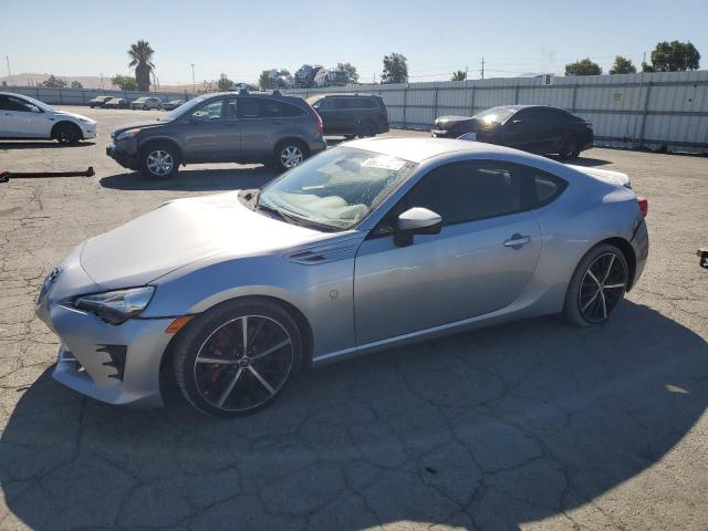  TOYOTA 86 2020 Серебристый