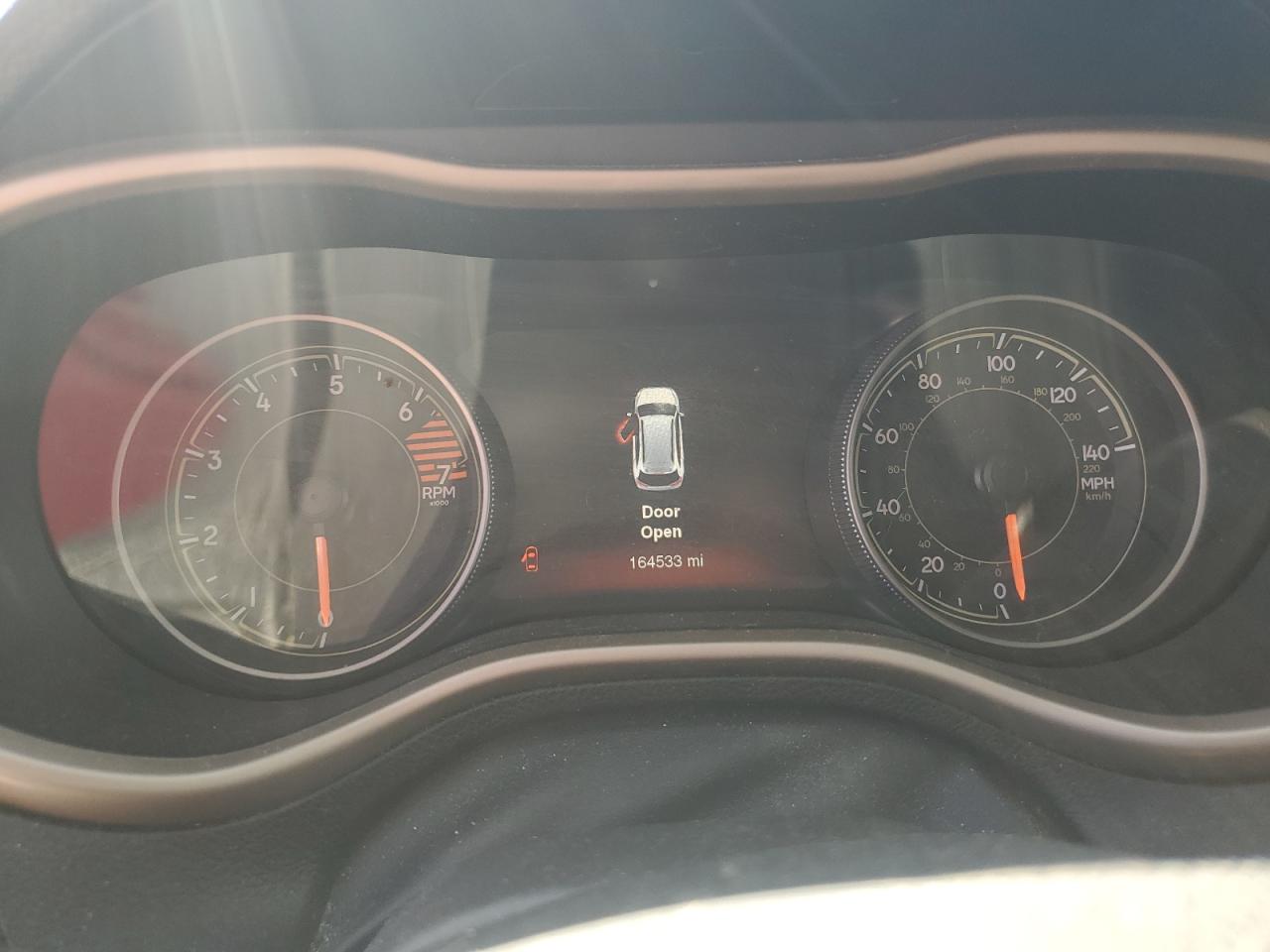 2016 Jeep Cherokee Limited VIN: 1C4PJMDB5GW163992 Lot: 70102025