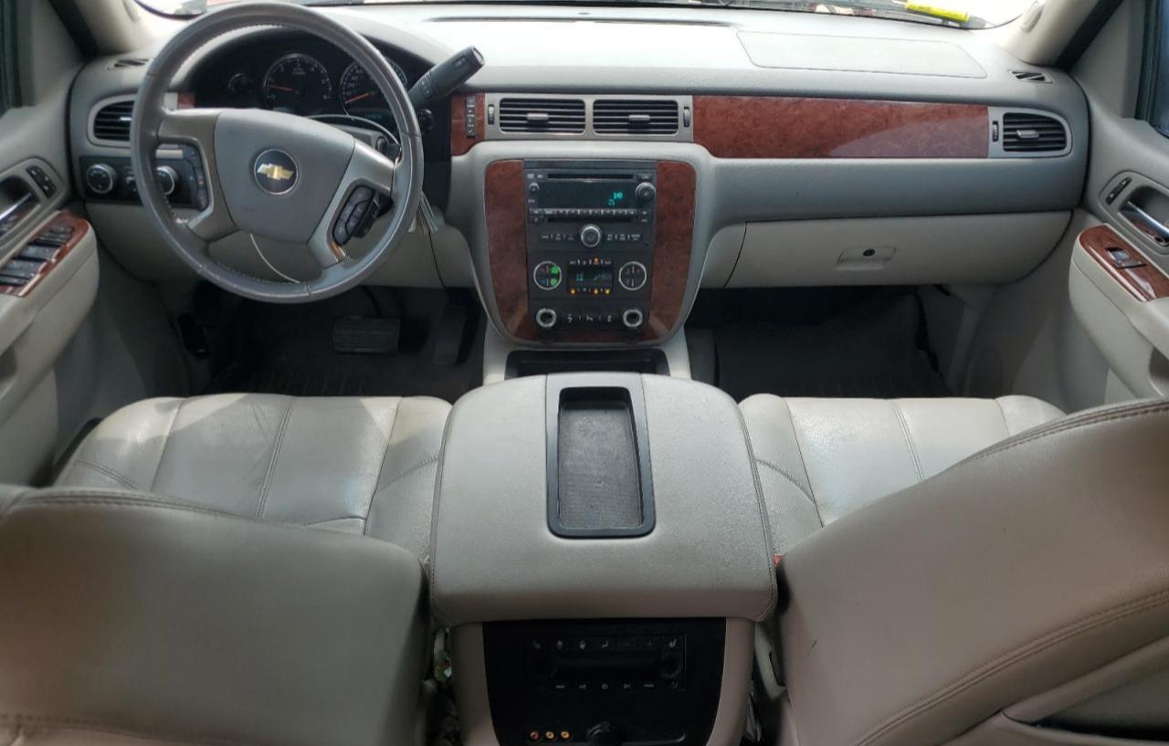 2013 Chevrolet Suburban K1500 Lt VIN: 1GNSKJE79DR107572 Lot: 68145015