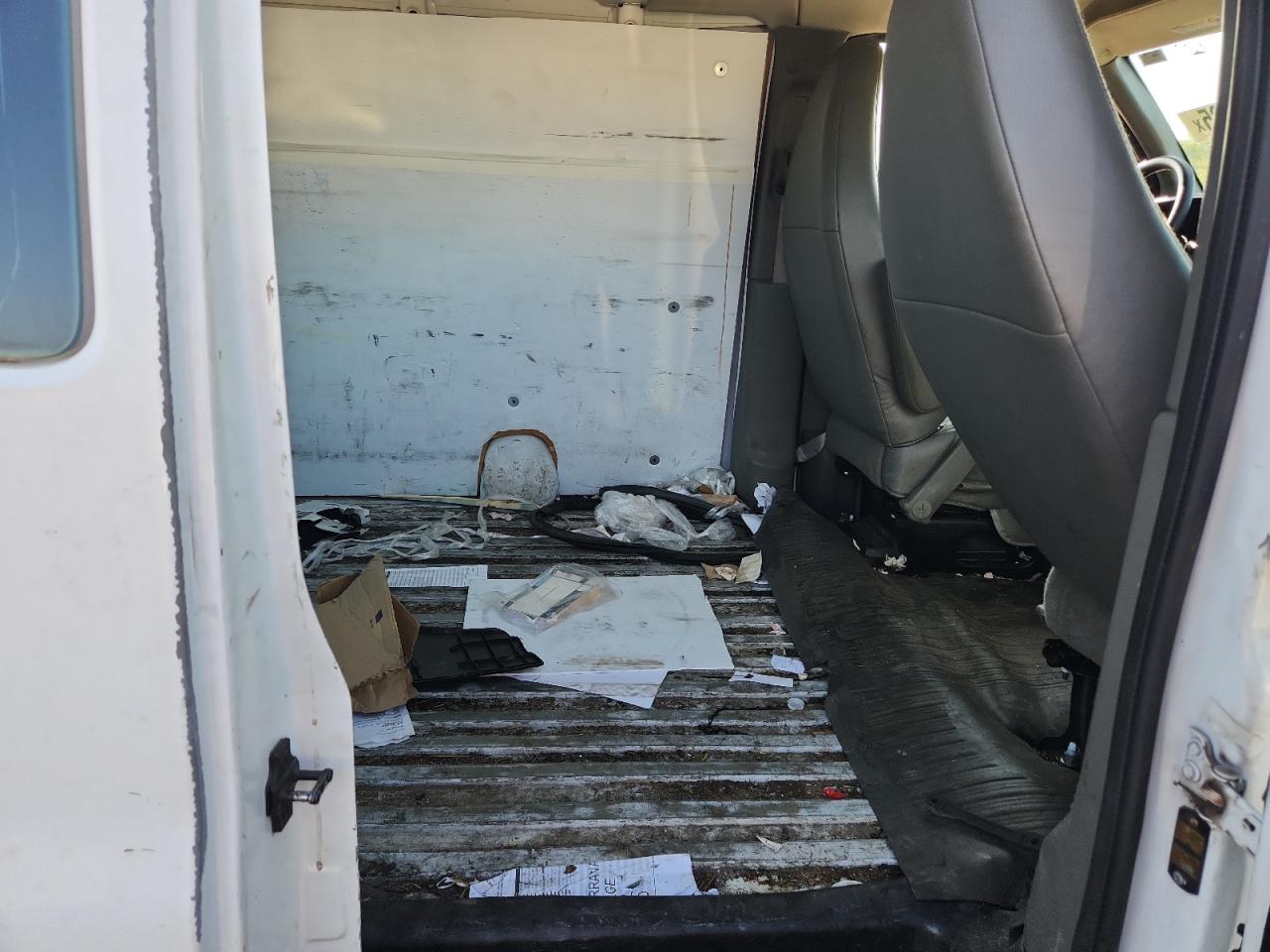 1GCWGFCA7E1141887 2014 Chevrolet Express G2500