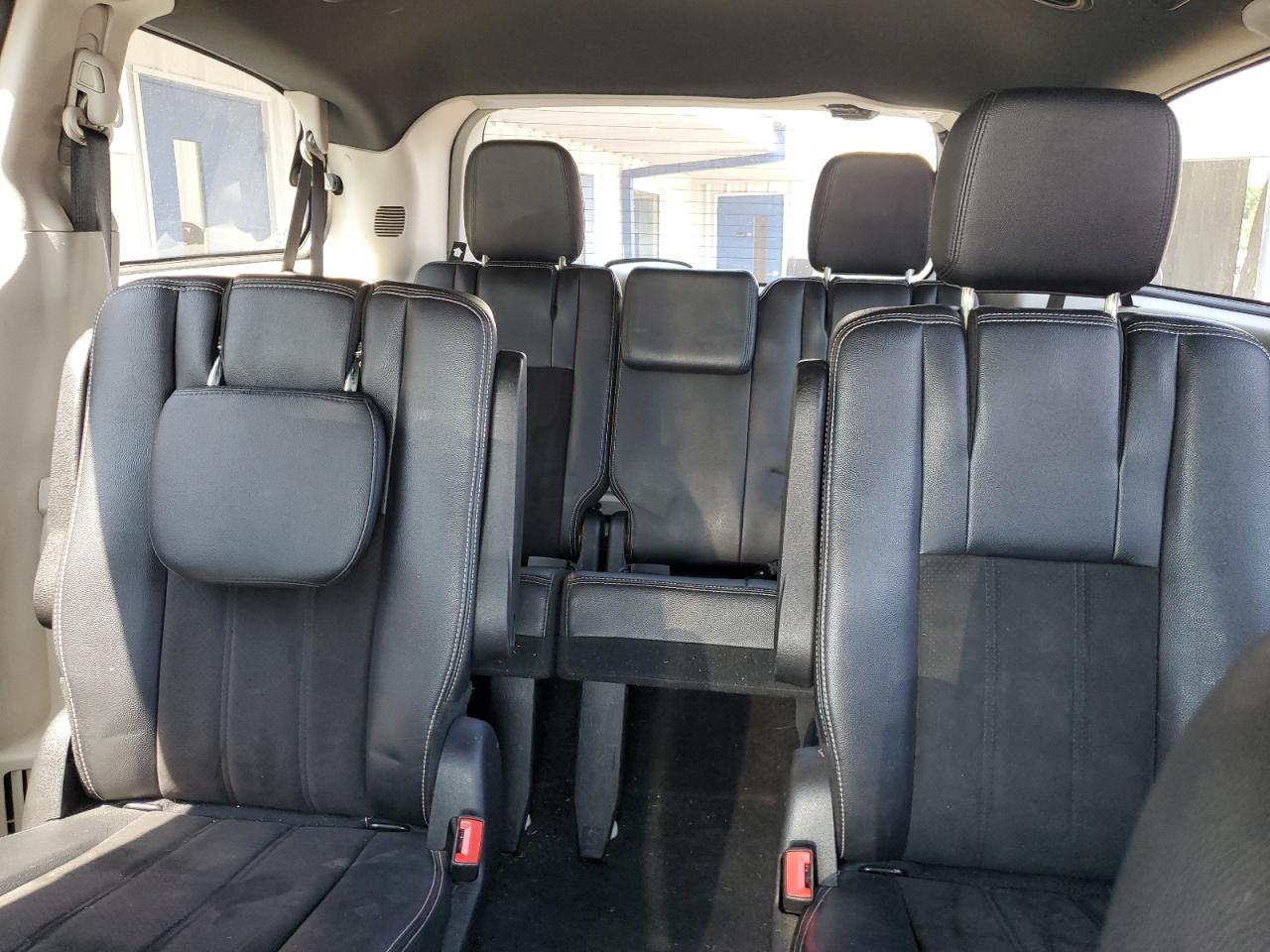 2019 Dodge Grand Caravan Sxt VIN: 2C4RDGCG2KR674415 Lot: 68218305